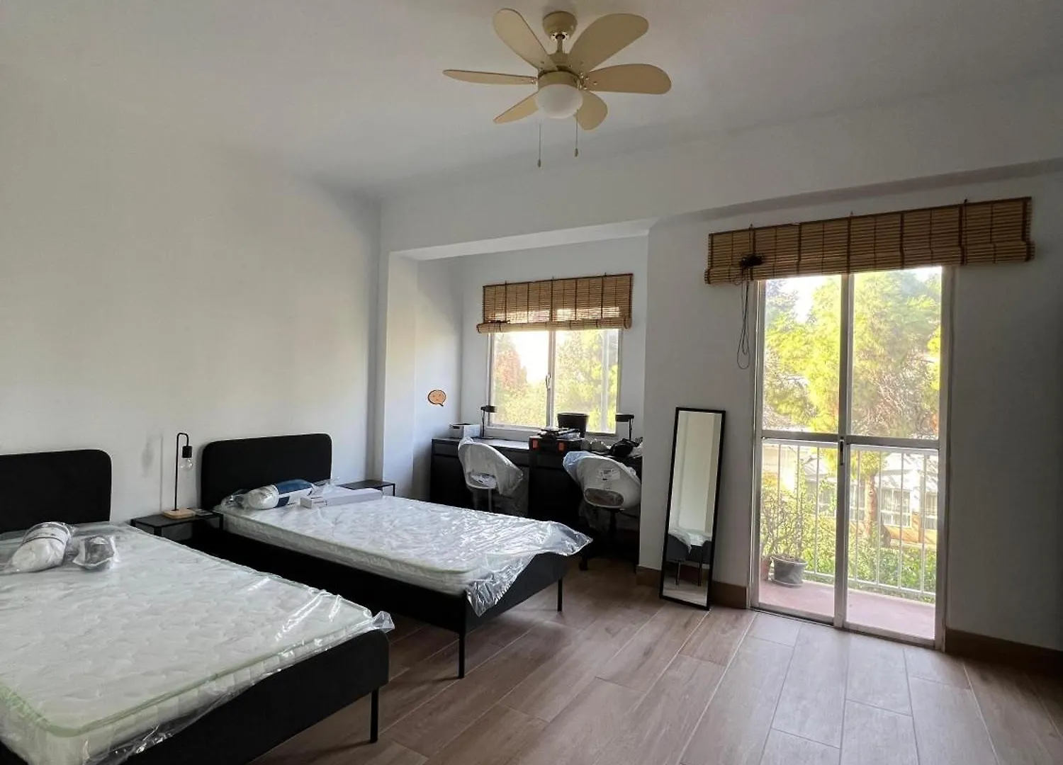 Habitaciones Calzada Centro - Estacion Almeria Guest house